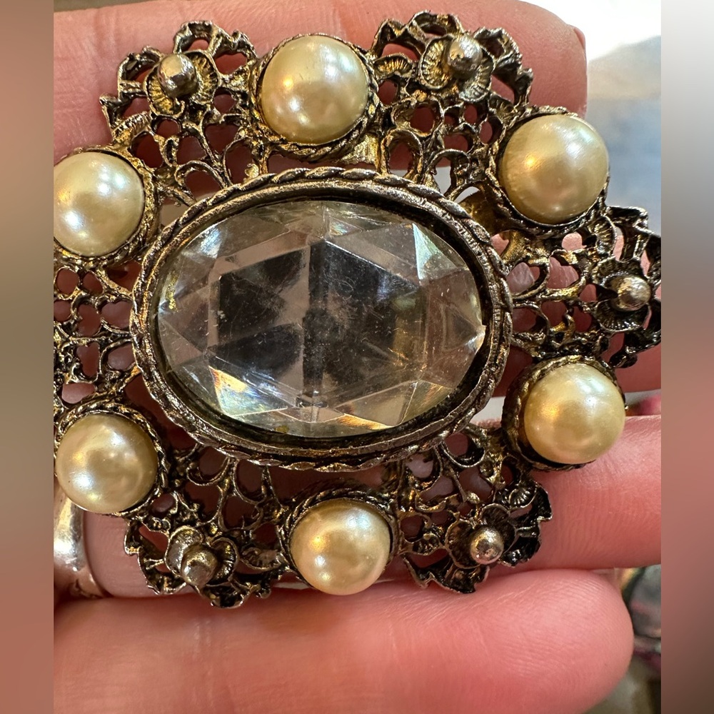 Vintage signed brooch BS
